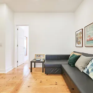 https://pina-cozy-home.hotels-lisbon-portugal.com