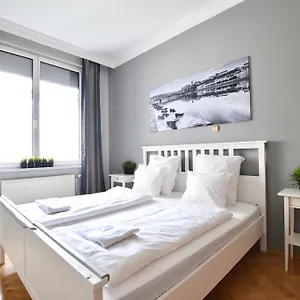  Apartamento Standerd By Hi5 - Lovag Family